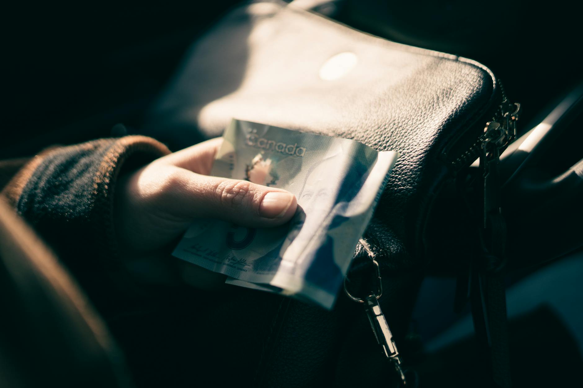 How Does the Right to Unclaimed Money Pass to Next of Kin?