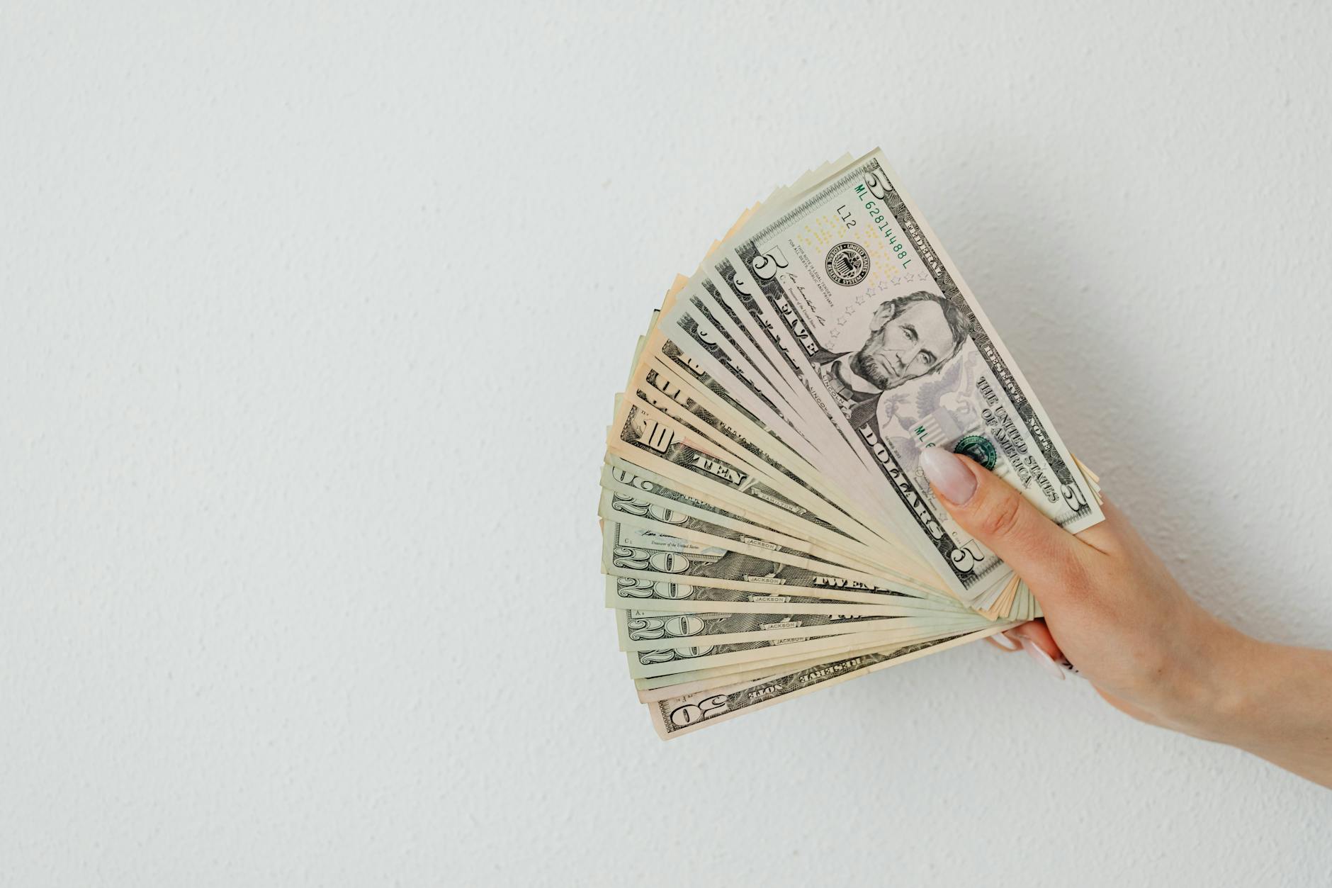 What Complications Arise When Claiming Unclaimed Money From Deceased Estates?
