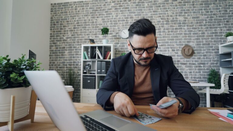 The Unclaimed Worker's Compensation Crisis Explained in One Statistic: 340,000 Injured Workers Have Benefits They Never Collected - Featured image