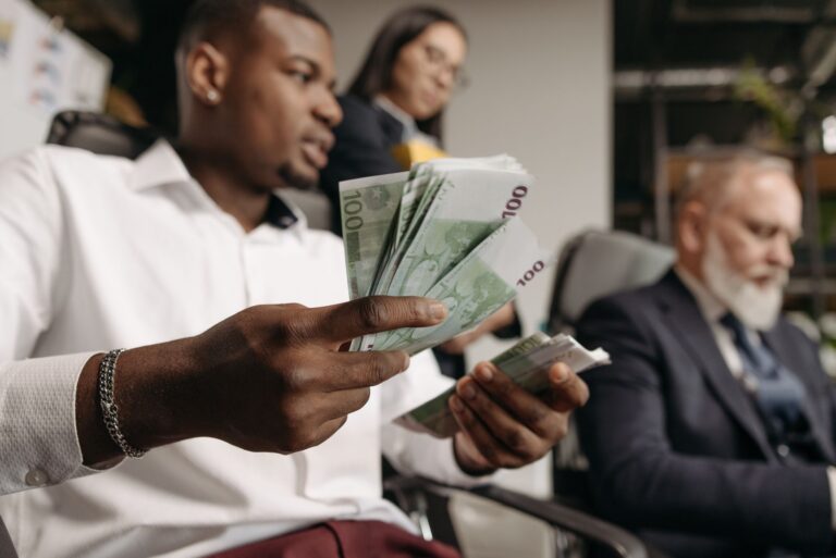 Zoetis Investors Pursue Settlement Through Active Securities Litigation Fund - Featured image